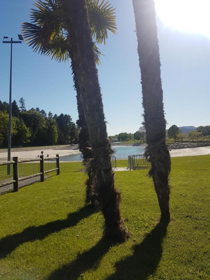 La Provence Vous Attend - 2Eme Etage Digne-les-Bains Esterno foto