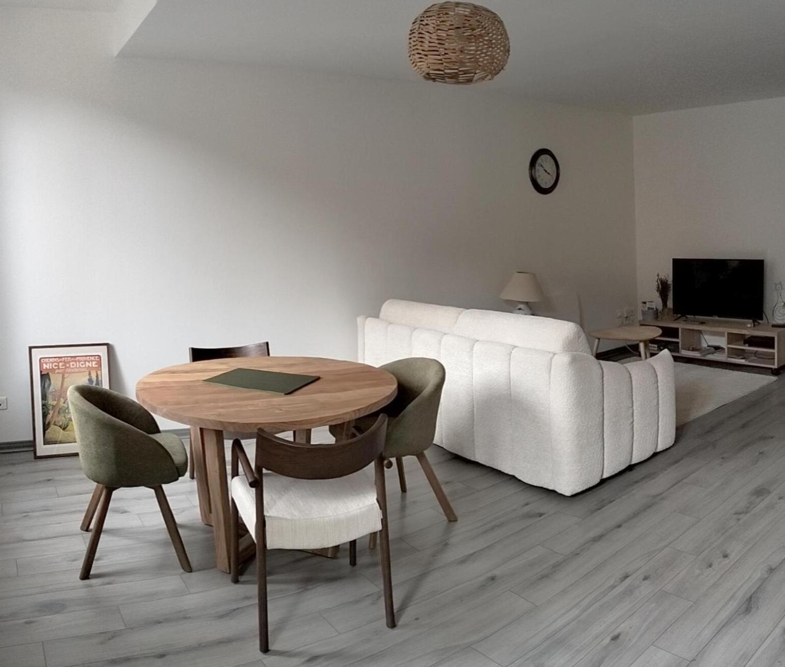 La Provence Vous Attend - 2Eme Etage Digne-les-Bains Esterno foto
